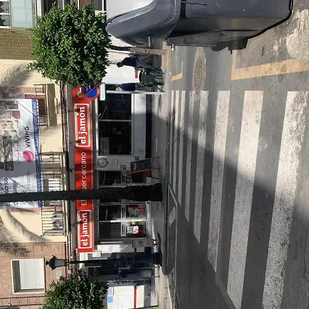 Tranquilo En Pleno Centro Con Garaje *