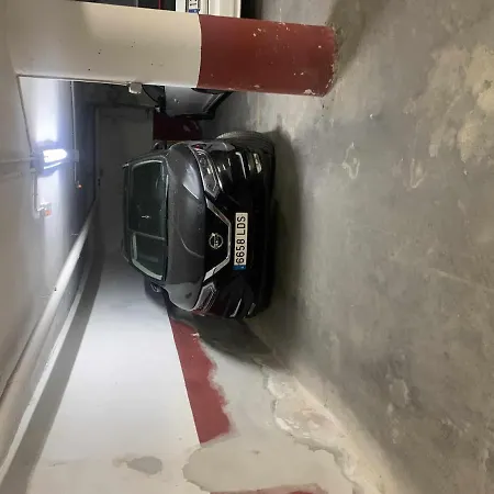 Tranquilo En Pleno Centro Con Garaje *